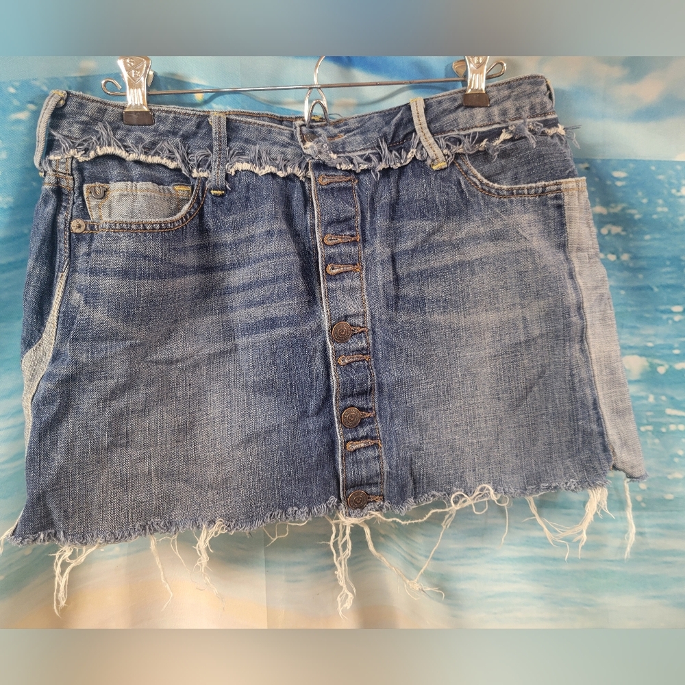 True Religion Denim Blue Frayed Hem Skirt Button Fly‎ Size 30